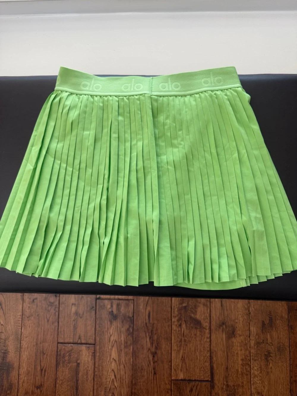 ALO Yoga Neon Green Pleated Golf Skirt